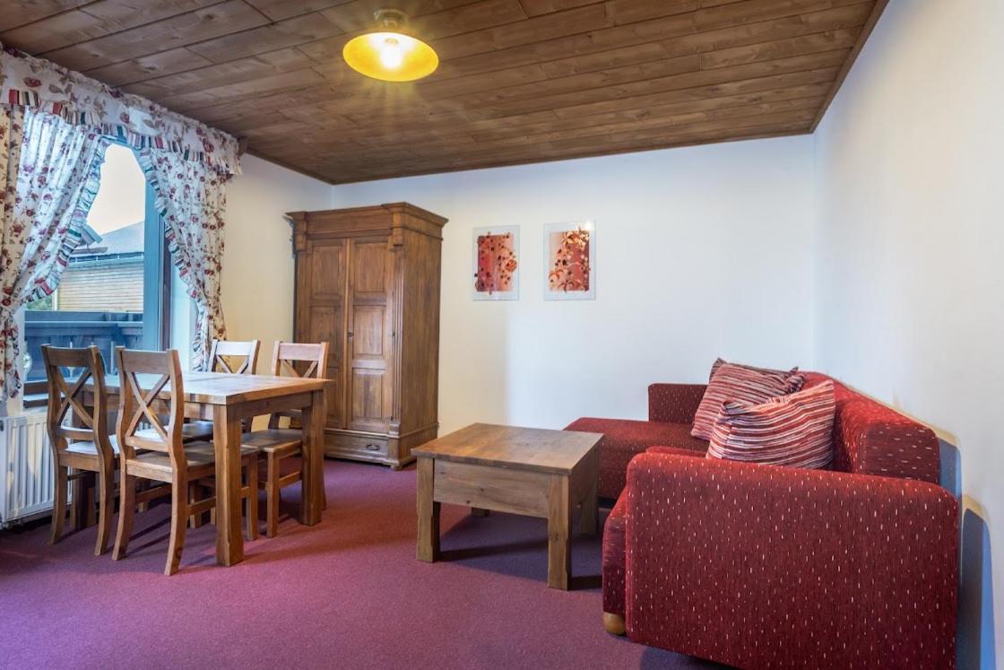Apartmanovy Dom Vila Maros Pavčina Lehota Eksteriør bilde
